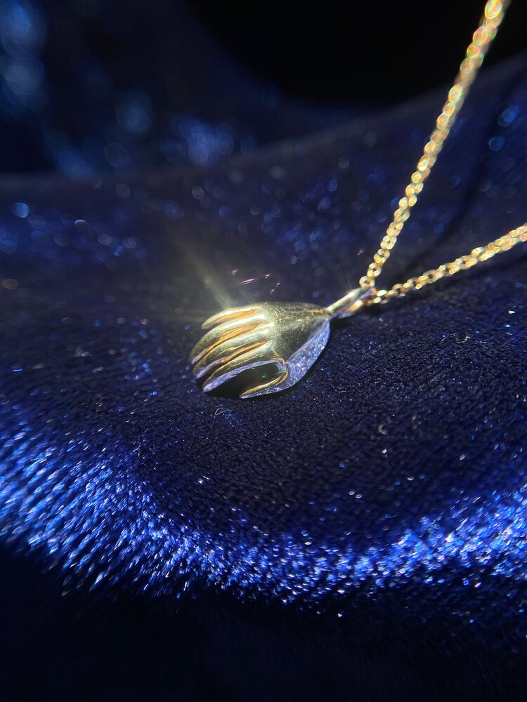 Tiny Palm Necklace - 14K Yellow Gold